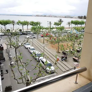 https://4528518-llevant-31-roses.topcostabravahotels.com