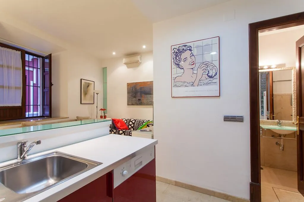 Logia Sevilla 0*,  İspanya